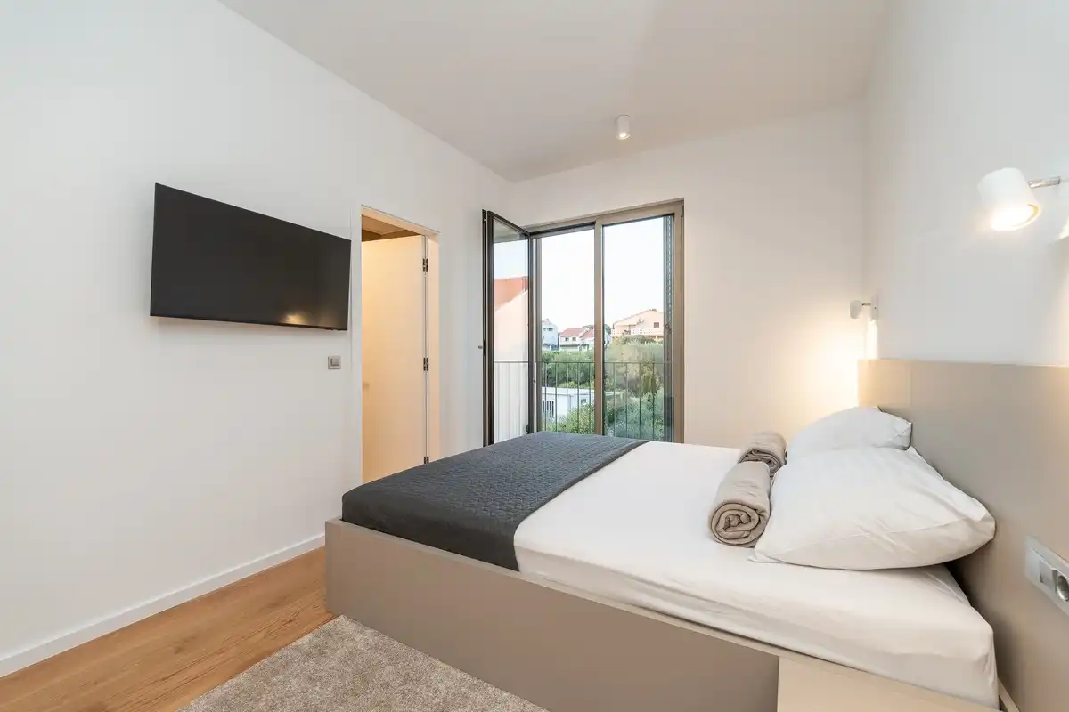 Apartment O
