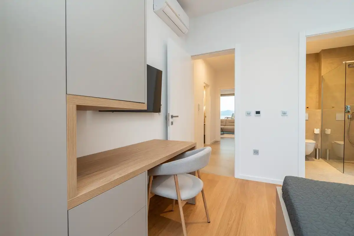Apartment O