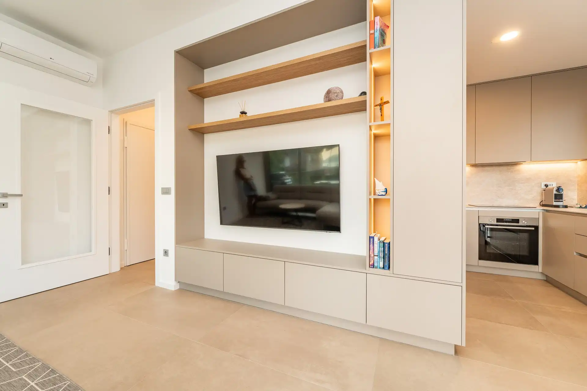 Apartment Q
