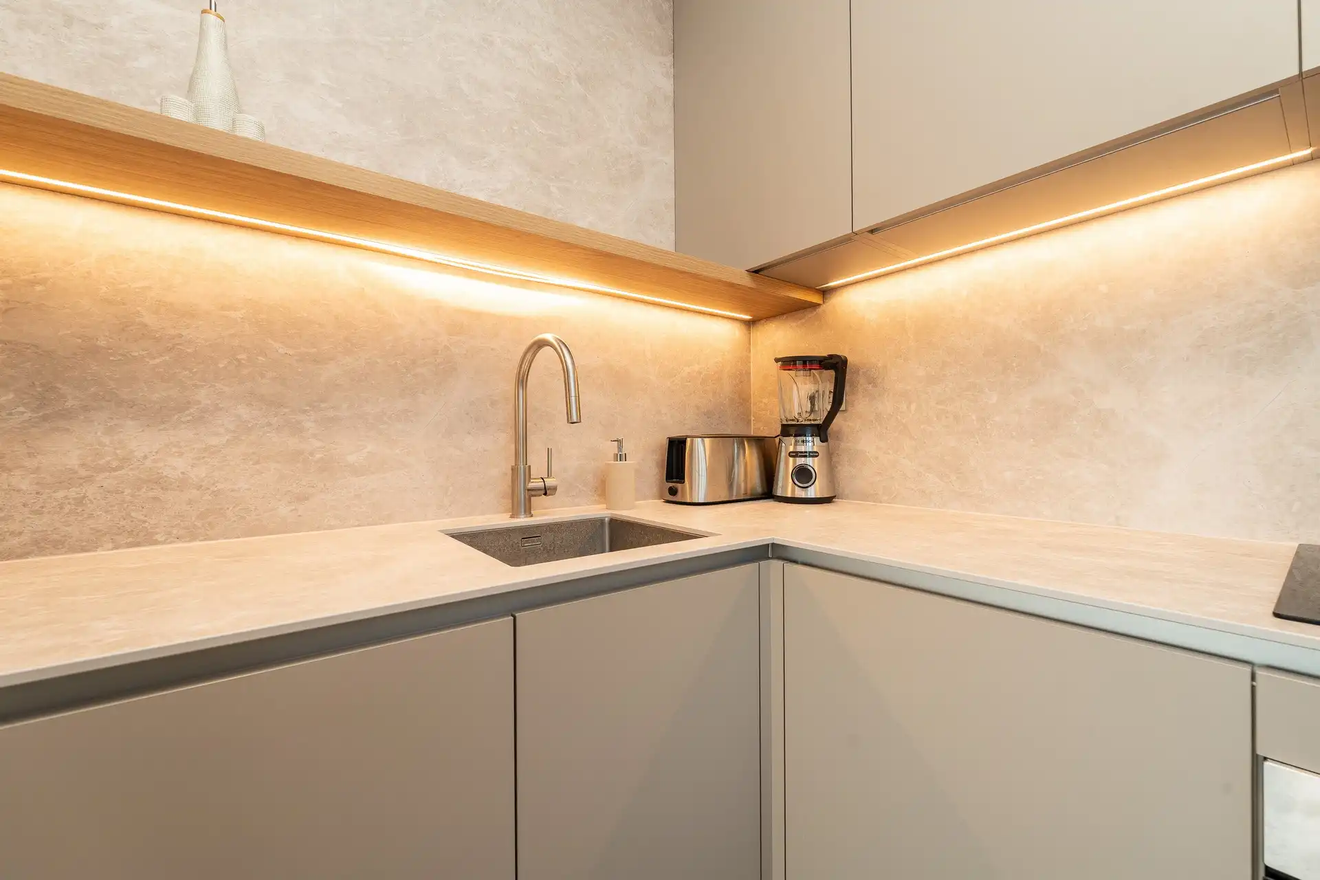 Apartment Q